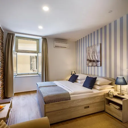 Old Town And * Пореч